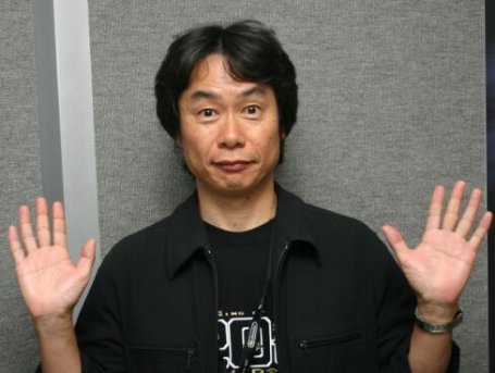 A imagem “http://sayonaraai.files.wordpress.com/2007/11/shigeru_miyamoto_060605.jpg” contém erros e não pode ser exibida.